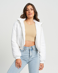 แจ็กเก็ตขนแกะสำหรับผู้หญิงพร้อมไส้คอตตอนผ้าไนลอนสีขาวแห้งเร็วระบายอากาศออกแบบได้ตามต้องการ - Product Image 3