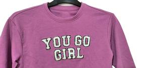 Sweat-shirt décontracté personnalisé et écologique pour filles, en molleton de coton, manches longues, col rond, avec logo brodé sur le devant - Product Image 2