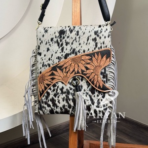 Vente en gros de sacs à main en cuir véritable usinés à la main de la collection occidentale sacs à bandoulière à franges sac à main style cowgirl à pompons pour femmes - Product Image 1