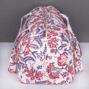Sac de voyage de luxe en coton matelassé fait main, sac de sport de grande capacité, durable, avec imprimé floral à la main - Product Image 3