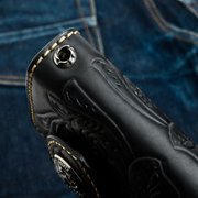 Dompet Kulit Hitam Panjang Model Biker Ukiran Tangan Motif Bunga Barat dengan Kancing Tekan, Produsen OEM Dompet Kulit Panjang