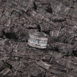 Boucles d'oreilles romantiques en or à quatre feuilles avec fleur en argent sterling 925 Boucles d'oreilles en forme de trèfle pour femmes - Product Image 6