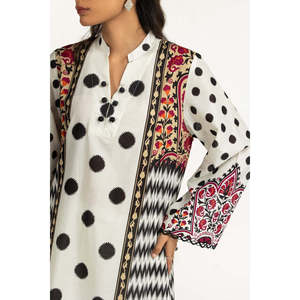 IUSTKSD-2079 Traje Casual de Verano de 3 Piezas con Estampado para Jardín - Product Image 3