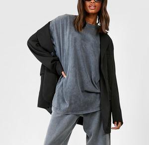 T-shirt pour femme surdimensionné de poids lourd OEM, design personnalisé, épaules tombantes, streetwear graphique, hip-hop, t-shirt délavé - Product Image 1