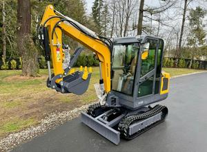 LIVRAISON GRATUITE AGT MY50R MINI-EXCAVATRICE HYDRAULIQUE 27 CV LAME DE REMPLACEMENT 51 POUCES BAC À DÉGRAVURE 16 POUCES AVEC DENTS CONTRÔLE PÉDALIER APPROUVÉ EPA CE - Product Image 4