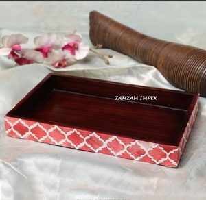 Bandeja con incrustaciones de resina de hueso rosa y blanco hecha a mano en forma rectangular para servir y bandeja de tocador para mesa de centro, cocina, decoración del hogar - Product Image 3