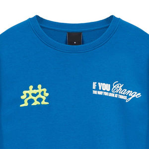 เสื้อสเวตเตอร์คอกลมเปิดไหล่สำหรับผู้ชายพิมพ์ลายสำหรับทุกฤดูหนาวพร้อมเทคนิคการปะติด - Product Image 2