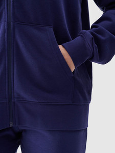 Premium Quality <b>Navy</b> Blue Zipper Up Women's Classic Drop Shoulder Hoodie Anti-Wrinkle And Breathable Blank Hoodies For Women - Product Image 6