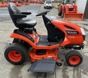 ขายร้อนเดิมKubotaเครื่องตัดหญ้าKubota B2301HSDรถแทรกเตอร์ 4WDรถแทรกเตอร์ฟาร์มการเกษตรKubota BX23Sรถแทรกเตอร์สําหรับขาย - Product Image 1