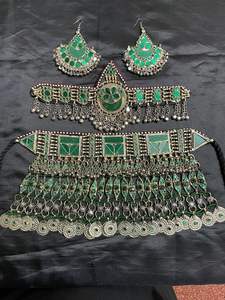 Conjunto de joyería de collar transpirable ligero para bodas Conjuntos de joyería bordada de cuello completo artificial de alto rendimiento - Product Image 5