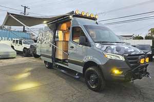 Usado cuidadosamente 2022 Mer CE des-Benz Sprinter 2500 4x4 Autocaravana - Product Image 3