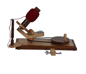 Enrouleur de fil fait à la main-Grand enrouleur de fil pour tricoter le crochet Fabriqué à la main-Enrouleur de boule naturel robuste (bois de hêtre) - Product Image 1