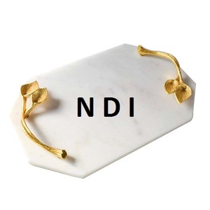 Pasta con acabado natural Bandeja para servir el desayuno Gran oferta Calidad sostenible Diseñador hecho a mano Bandeja de madera para servir alimentos - Product Image 3