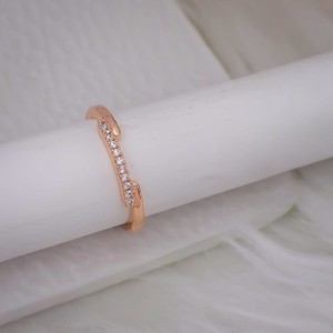 Anillo Minimalista de Aleación de Alta Calidad con Circonita Cúbica, Chapado en Oro, para Uso Diario - Product Image 3