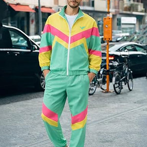 ชุดเสื้อกันลมกันน้ำดีไซน์พรีเมียม ออกแบบสำหรับผู้ชายที่ชอบกิจกรรมกลางแจ้ง เดินป่า ปั่นจักรยาน และกิจกรรมสนุกๆ อื่นๆ - Product Image 2