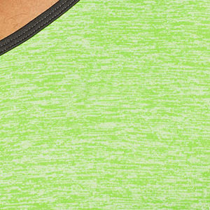 Camiseta sin Mangas de Poliéster para Hombre, Corte Atlético con Aberturas Laterales Profundas, Tejido Elástico Ligero, Ideal para Gimnasio y Fisicoculturismo - Product Image 4