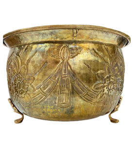 Maceta Decorativa de Aluminio al por Mayor con Acabado Pulido, Diseño Tradicional de Casa de Campo para Jardines, Hoteles y Salas de Estar - Product Image 1