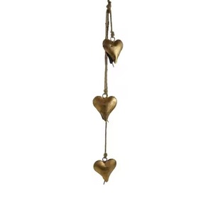 Juego de 2 Corazones de Metal Gris Oscuro con Lunares Blancos, Decoraciones Navideñas Vintage - Product Image 3