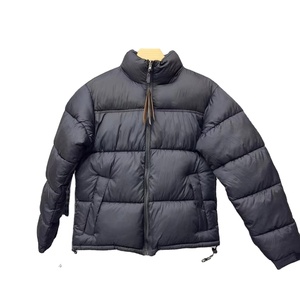 เสื้อแจ็คเก็ตผู้ชายสำหรับฤดูหนาวปี 2026 สำหรับกิจกรรมกลางแจ้ง เป็นมิตรกับสิ่งแวดล้อม ระบายอากาศได้ดี คุณภาพสูง กันน้ำ สีสันปรับแต่งได้ ไซส์ใหญ่ ให้ความอบอุ่น ใส่ได้สองด้าน - Product Image 1