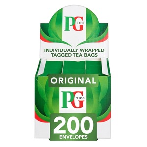Bolsitas de Té Negro PG Tips, Sabor Intenso, Té de Primera Calidad para Consumo Diario y Suministro al por Mayor a Nivel Mundial - Product Image 1