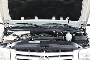 Cadillac Escalade 2005 Usada, Sin Reserva, 1 Dueño, Motor V8 de 6.0 Litros, Propiedad del Sur, Sin Modificar - Product Image 6