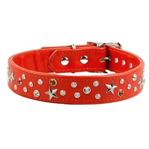 Saman exporta collar de perro de cuero ligero con tachuelas de cristales y estrellas Conchos diseño fabricante proveedor - Product Image 1