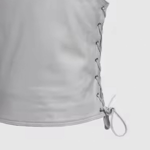 เสื้อกั๊กหนังแท้สำหรับผู้ชาย สไตล์นักขี่มอเตอร์ไซค์ ติดกระดุม มีกระเป๋า เหมาะสำหรับการขับขี่ มีจำนวนสั่งซื้อขั้นต่ำน้อย ผลิตจากหนังแท้ - Product Image 5