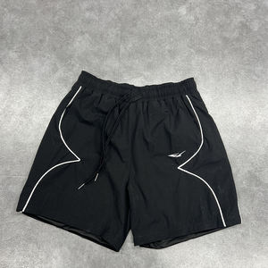 Short décontracté de haute qualité à rayures réfléchissantes broderie Design doublure en maille ample Gym court coupe-vent en nylon court pour hommes - Product Image 1
