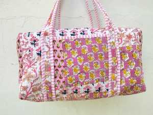 Bolsa de Viaje Deportiva de Lona Acolchada con Diseño de Patchwork de Algodón HANDBLOCK, Estilo Urbano, 20 Pulgadas, Unisex, con Cierre y Barra de Arrastre, Modelo Fab 06 - Product Image 5