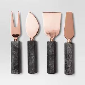 Ensemble de serveurs à fromage créatifs faits à la main en acier inoxydable avec manche en bois et résine - Product Image 3