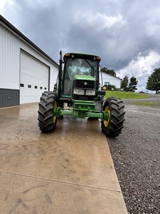 รถไถเดินตามจอห์นนี่ เดียร์รี 6330 ขับเคลื่อน 4 ล้อ 110 แรงม้า สำหรับงานเกษตร พร้อมปั๊มเครื่องยนต์และลูกปืน - Product Image 2