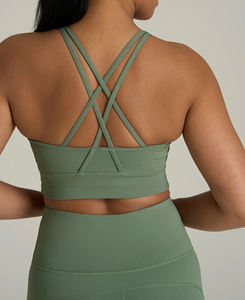 Soutien-gorge de sport sans couture personnalisé pour femme – Qualité supérieure, respirant, personnalisation du logo, maintien moyen, style épuré, idéal yoga - Product Image 5