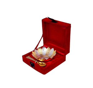 Bandeja de plato de cuenco de latón con diseño de grabado real indio con cuchara, artesanía de Metal para Diwali, caja de regalo decorativa embalada - Product Image 1
