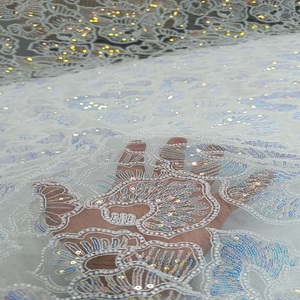 Tissu en polyester 100% de haute qualité pour la couture brodée de perles de travail manuel maille matériel à forte demande pour les robes de mariage importées - Product Image 4