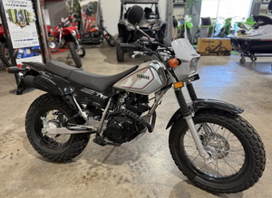 ยามาฮ่า TW200 1000-1500cc ผจญภัย2วาล์วเบนซินเดี่ยว2025ระบบระบายความร้อนด้วยอากาศ Sohc - Product Image 5