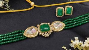 Hermoso conjunto de collar Polki Kundan chapado en oro, pendientes, joyería de latón a la moda para bodas, fiestas para ocasiones de aniversario - Product Image 2