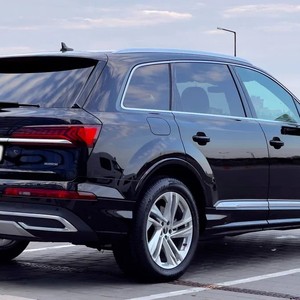 Audi Q7 45 TFSI 2021 neuve, couleur bleu marine, à vendre - Product Image 2