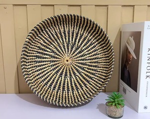 Bandeja de Servir de Ratán Tejida a Mano con Asas de Madera para el Desayuno, el Té y la Decoración del Hogar - Product Image 2