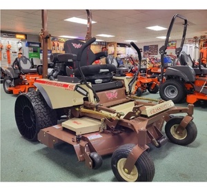 เครื่องตัดหญ้าแบบ Zero Turn รุ่น Premium Grasshopper 900D ใช้เครื่องยนต์ดีเซล  ควบคุมการเลี้ยวได้อย่างยอดเยี่ยม ตัดหญ้าได้รวดเร็ว - Product Image 1