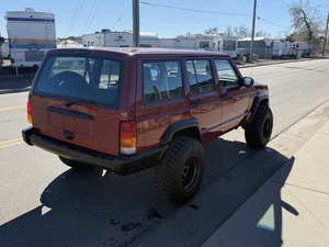 1999 J * eep Cherokee SE d'occasion - Product Image 2