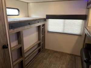 Usado, Forest River ALPHA WOLF 33BH-L, 2021 - Product Image 6