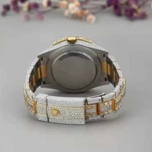 Elegante reloj de negocios de cuarzo para hombre con Baguette Moissanite Diamonds Diseño de cronógrafo y caja de acero Luxury Feel - Product Image 2