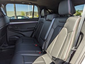 Seminuevo Clean 2024 Jee-p Wagonee-r S Launch Edition - Product Image 4
