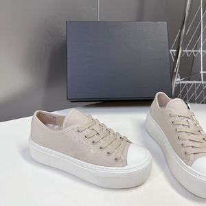 Zapatillas bajas de lona con cordones para hombre de diseñador, calzado deportivo grueso y suave de alta calidad para mujer, ideales para primavera. - Product Image 1