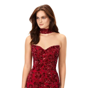 Elegante Vestido de Noche Largo sin Espalda ni Tirantes, con Cuentas, Lentejuelas y Perlas, Escote Corazón, Silueta de Sirena - Product Image 1