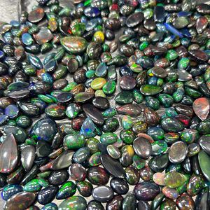 อัญมณีโอปอลเอธิโอเปียสีดำธรรมชาติ - Product Image 3