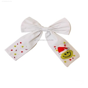 Arco de Navidad con cuentas para mujer, accesorios adornados, fabricación india, lazos con cuentas para niños, lazo de cocodrilo con cuentas de semillas artesanales - Product Image 3