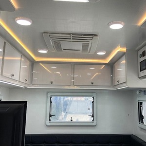 Remolque de Viaje Todoterreno de Lujo Personalizado, Tipo Lágrima, 4x4, Capacidad para 4 Personas, con Paneles Solares y Muebles - Product Image 4