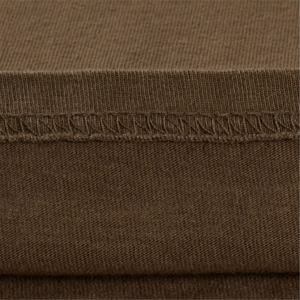 Camiseta cómoda y ligera con cuello redondo para hombre, traje informal diario teñido liso de punto de manga corta en blanco de ajuste Regular - Product Image 4