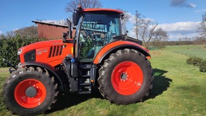 Tracteur Kubota M7-153 d'occasion de qualité supérieure, puissance de 170 CV, machine agricole haute performance, vente en gros, prix d'usine - Product Image 3